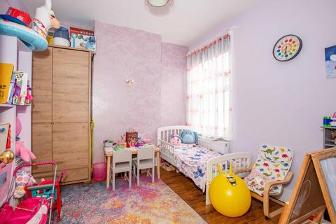 3 bedroom flat for sale, Westbourne Street, Hove