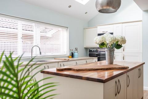 3 bedroom detached bungalow for sale, Manor Park Road, Corton