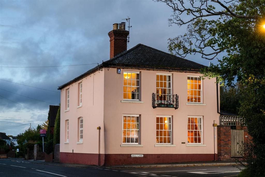 Hall Lane Hagley 1.jpg