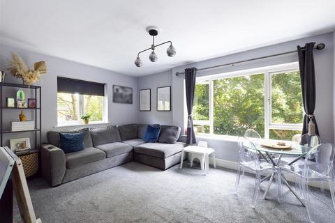 2 bedroom flat for sale, Beeding Court, Mill Rise, Brighton