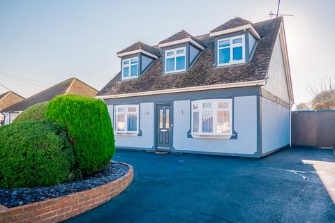 4 bedroom detached house for sale - Anne Boleyn Drive, Rochford SS4