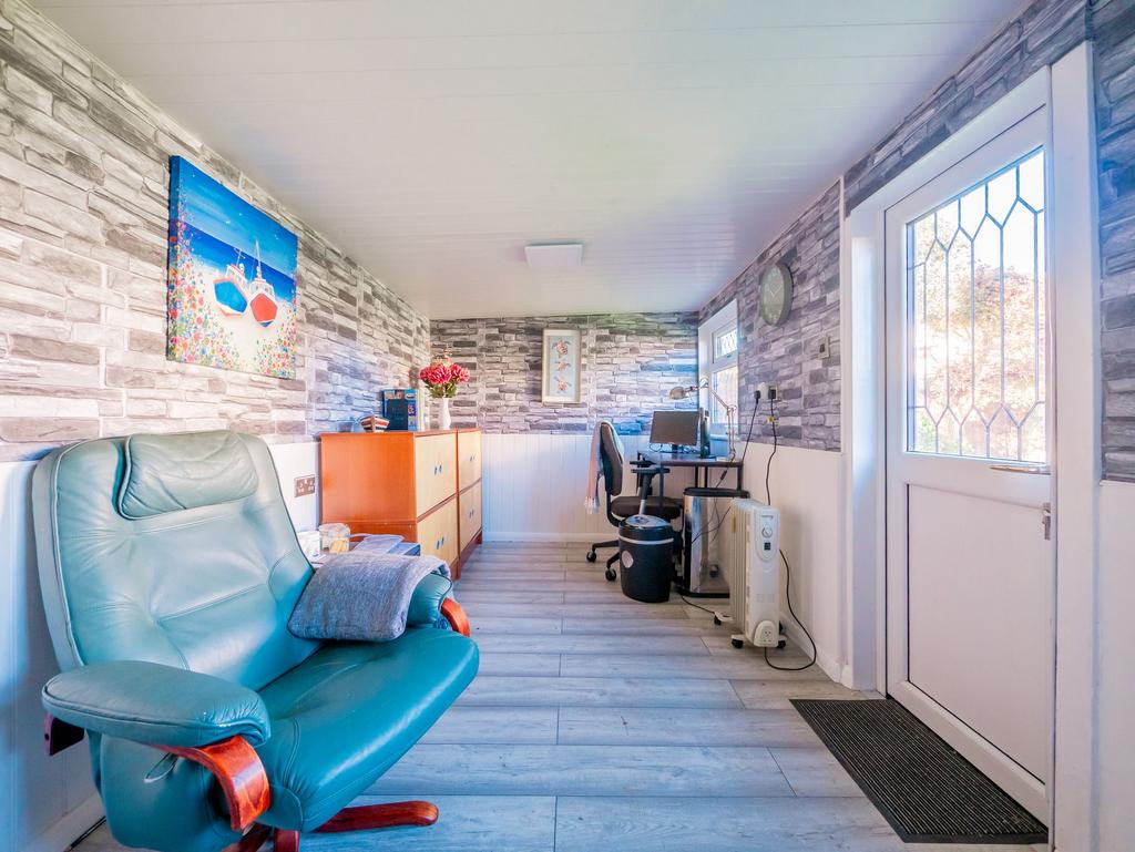Outbuilding/Office