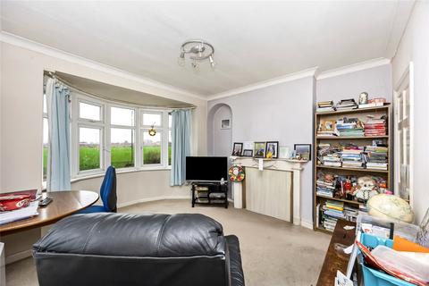 2 bedroom flat for sale, Grand Avenue, Lancing, West Sussex, BN15