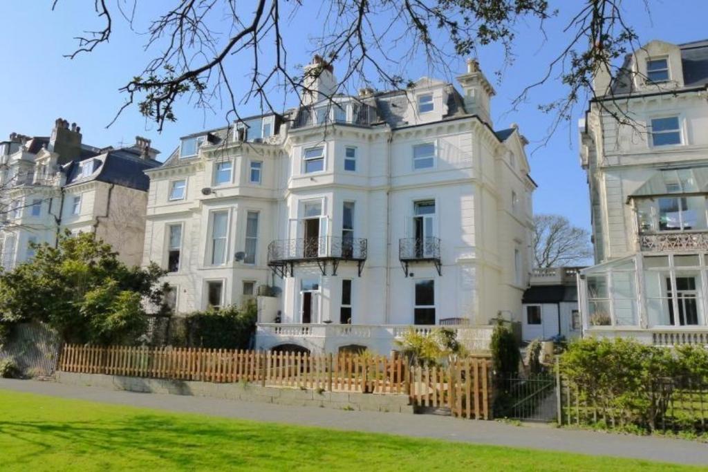 Augusta Gardens