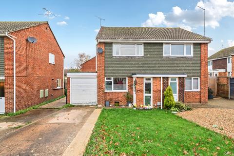 2 bedroom semi-detached house for sale - Heath Way, Horsham, West Sussex