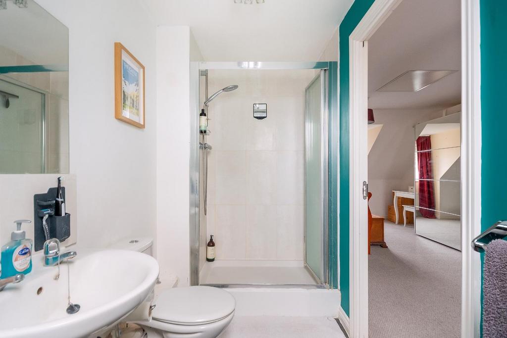 2 G8 CWCV - Ensuite A.jpg