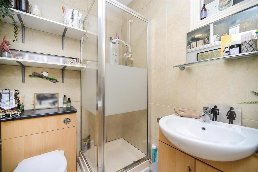 CRH1069579.jpg