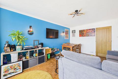 2 bedroom flat for sale, Devonshire Lodge, Brooklyn Avenue, Worthing, BN11