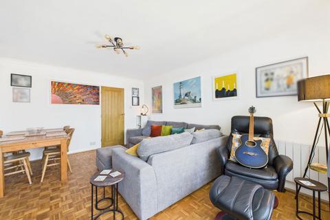 2 bedroom flat for sale, Devonshire Lodge, Brooklyn Avenue, Worthing, BN11