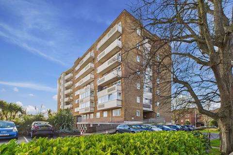 2 bedroom flat for sale, Manor Lea Boundary Road, Worthing, BN11