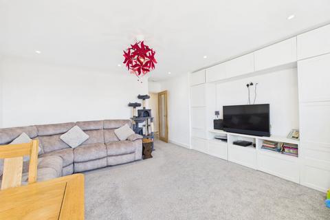 2 bedroom flat for sale, Manor Lea Boundary Road, Worthing, BN11