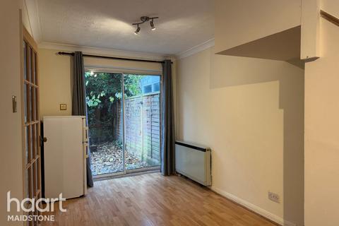 LESLEY Place, Maidstone