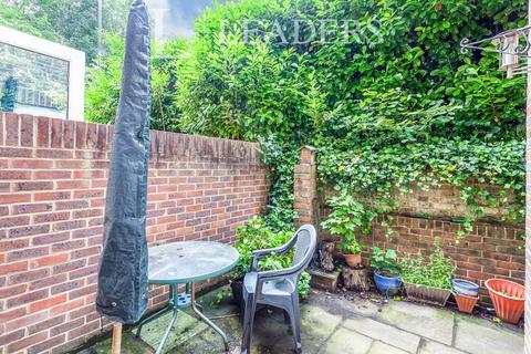 2 bedroom apartment for sale, Paddockhall Road, Haywards Heath
