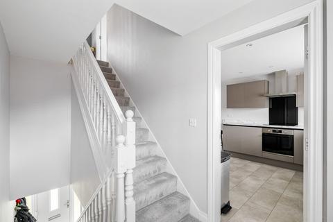 4 bedroom end of terrace house for sale, Mill Lane, North Hykeham, LN6