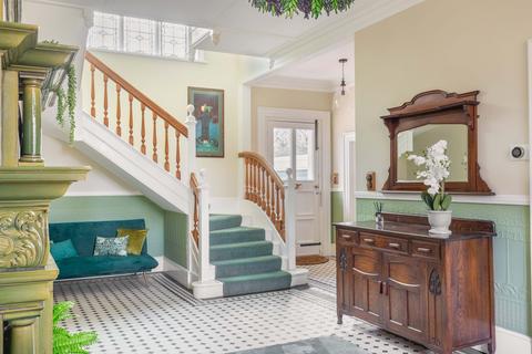 6 bedroom detached house for sale, 154 Forest Road, Tunbridge Wells, TN2