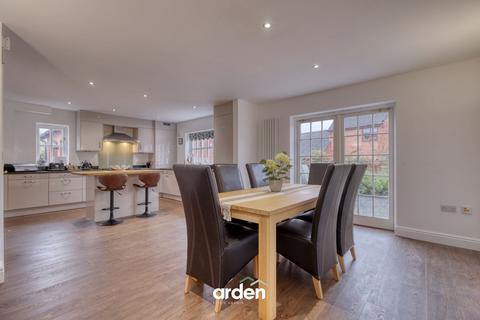 5 bedroom detached house for sale, Hanbury Road, Hanbury, B60