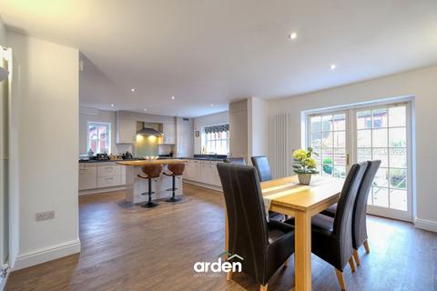 undefined, Hanbury Road, Hanbury, B60