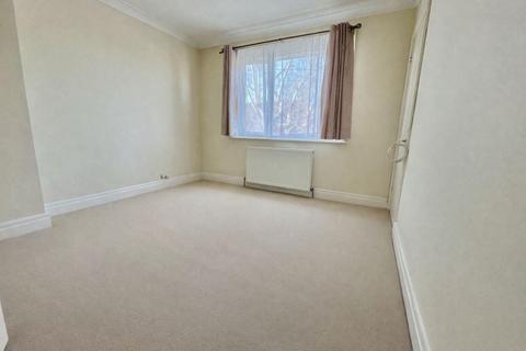 2 bedroom semi-detached house to rent, St Anselms Road, Worthing
