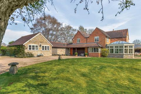 5 bedroom detached house for sale - Saleway, Worcestershire