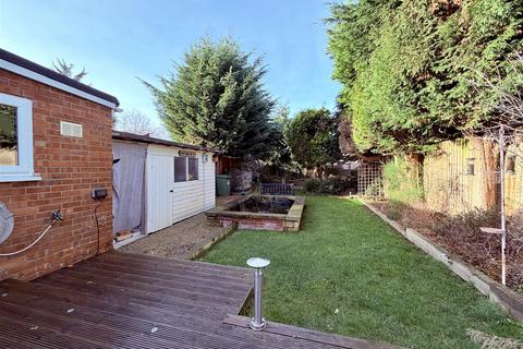 undefined, Longfellow Avenue, Warwick