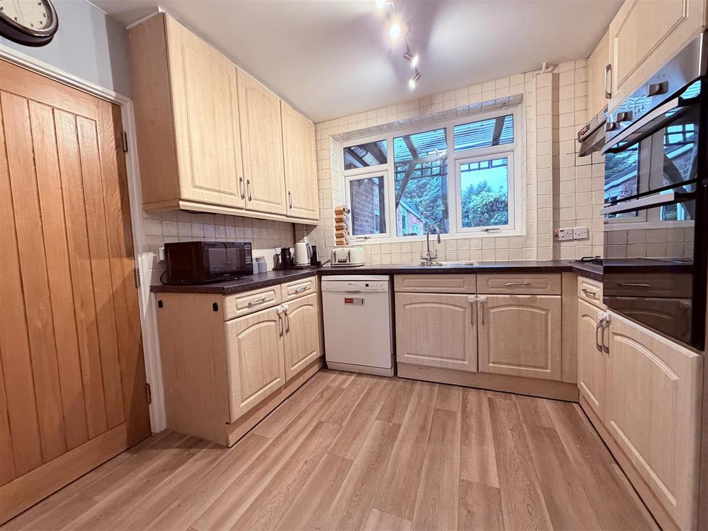 Fitted Kitchen