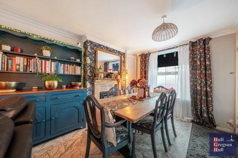 3 bedroom terraced house for sale, High Street, Southwell, Portland