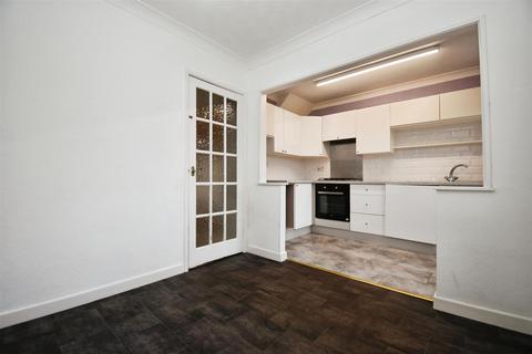 3 bedroom semi-detached house for sale, Nunburnholme Park, Hull