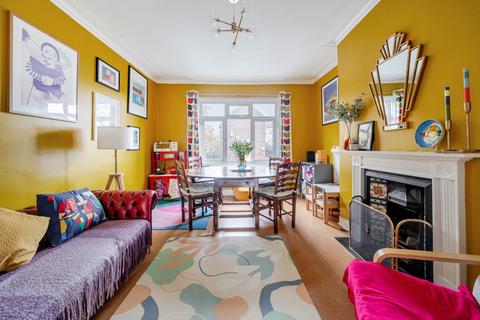 3 bedroom flat for sale, Peak Hill, London, SE26