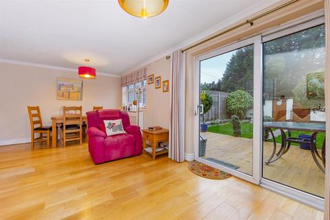 undefined, Pollard Hatch, Harlow