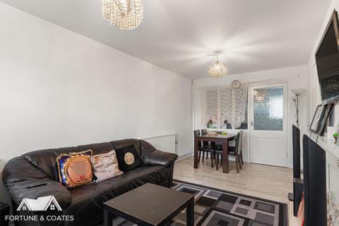 4 bedroom end of terrace house for sale, Hookfield, Harlow