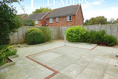 3 bedroom link detached house for sale, Larkspur Close, Littlehampton