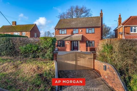 3 bedroom detached house for sale, Wood Lane, Fairfield, Bromsgrove, Worcestershire, B61