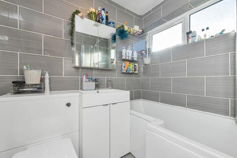 3 bedroom semi-detached house for sale, Aureole Walk, Newmarket CB8