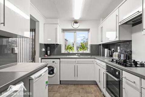 undefined, Standingford, Harlow