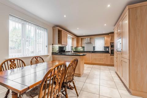 2 bedroom detached bungalow for sale, Willbye Avenue, Diss IP22