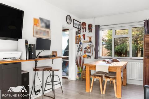3 bedroom end of terrace house for sale, Blackbush Spring, Harlow