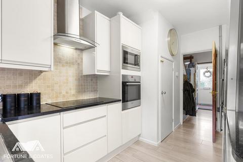 3 bedroom end of terrace house for sale, Blackbush Spring, Harlow