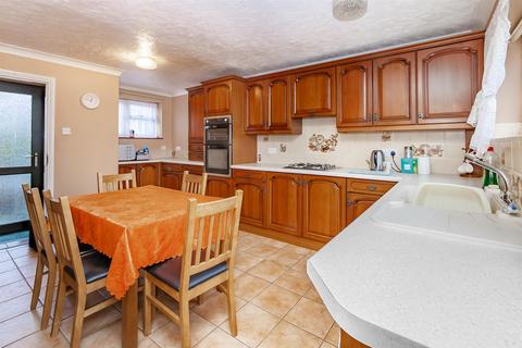 undefined, The Hoo, Harlow