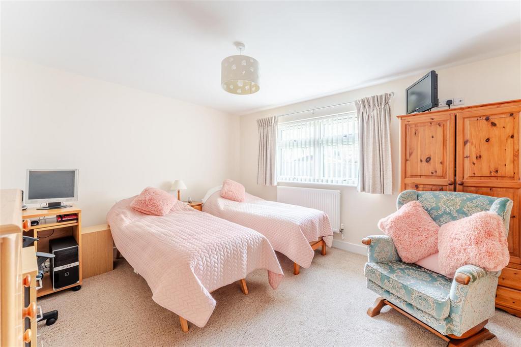 1 A Elm Close Yatton BS49 4 EL 18.jpg