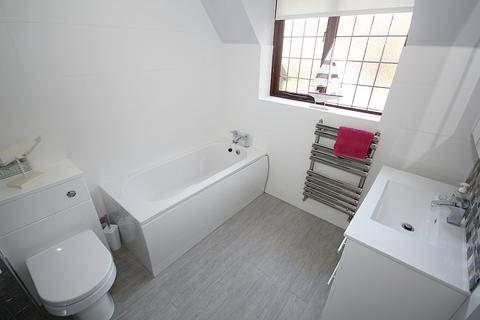 4 bedroom detached house for sale, Astwood Drive, Flitwick