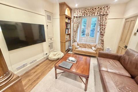 4 bedroom terraced house for sale, EXCEPTIONAL CHARACTER COTTAGE POSITIONED IN THE HIGHLY POPULAR OSMINGTON VILLAGE.
