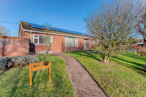 3 bedroom detached bungalow for sale, Snow Street, Diss IP22