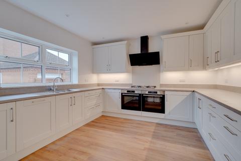4 bedroom detached house for sale, Woodside Way, St. Ives, Cambridgeshire, PE27