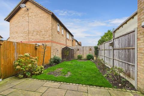 3 bedroom terraced house to rent, Lomond Gardens, South Croydon
