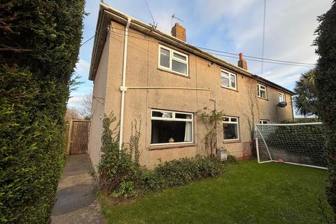 3 bedroom semi-detached house for sale - Semi detached family home in a quiet cul-de-sac location, in Yatton village