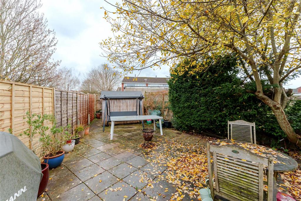17 Court Avenue, Yatton47.jpg