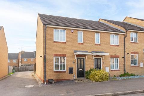 2 bedroom end of terrace house for sale, Turnham Drive, Leighton Buzzard