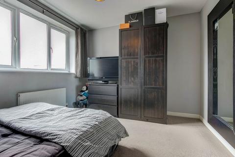 2 bedroom flat for sale, Forge Avenue, Bromsgrove, B60