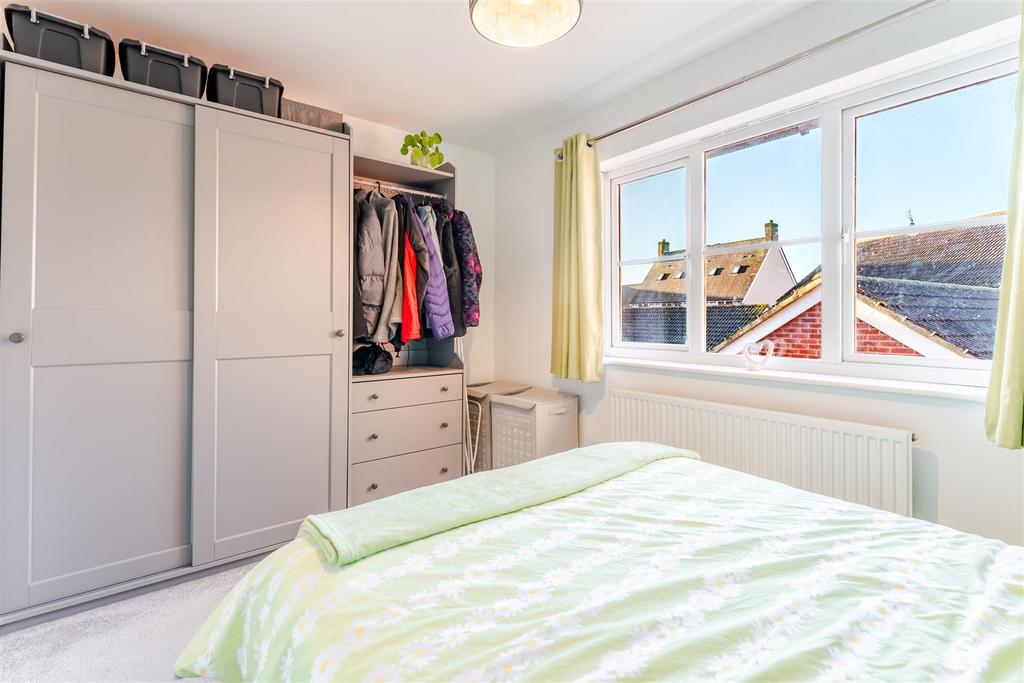 1.8 - bed 1.jpg