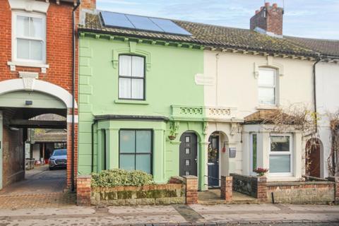 2 bedroom terraced house for sale, South Street, Leighton Buzzard